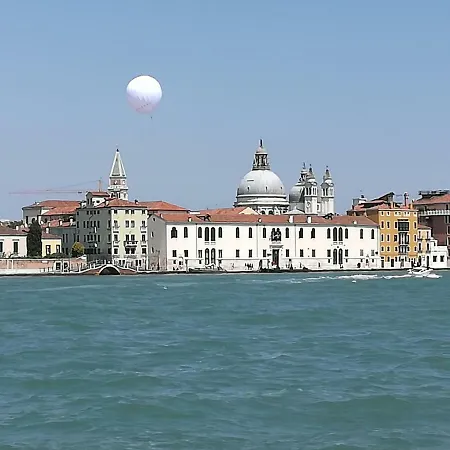 住宿加早餐酒店 卡萨吉纳维夫酒店 3*