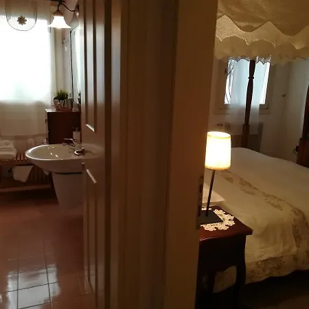 Casa Genoveffa Bed & Breakfast *